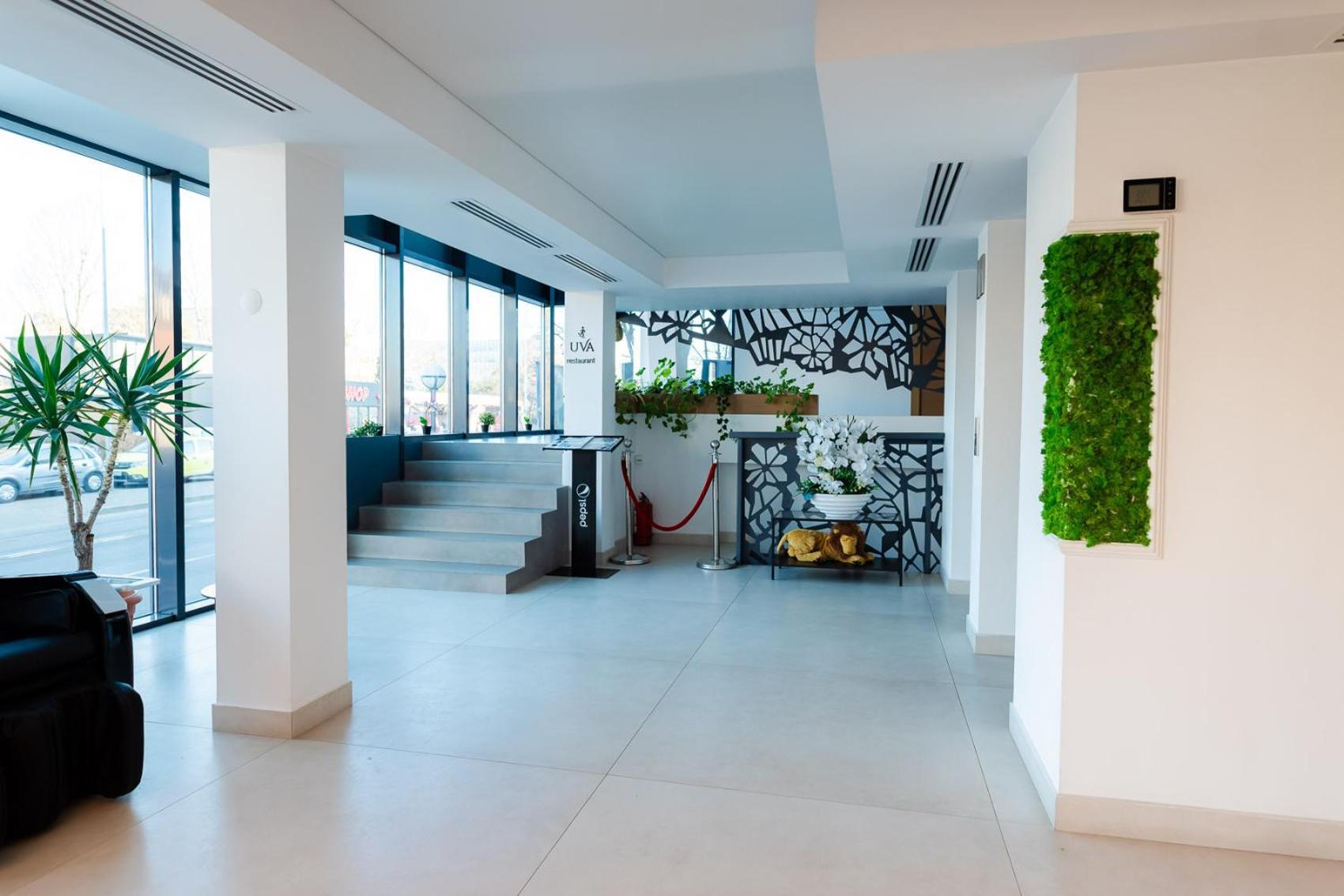 Hotel Avenue - Avenue Hotels Buzau Exterior photo